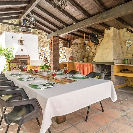 Stunning In With Swimming Pool Casa vacanze *